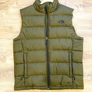 The North Face puffy vest - green - Large